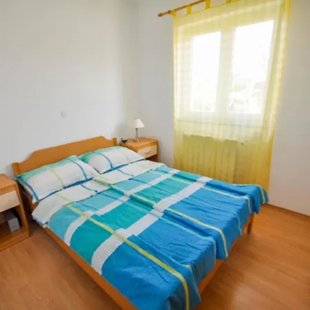 Fuer 2 Personen 30 M2 In Novigrad, Istrien *